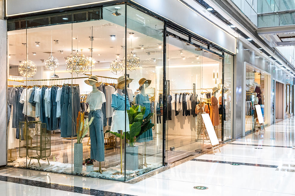 Magasin de vêtements modernes
