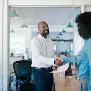 Crafting Job Postings That Attract Top Talent: A Recruiter's Guide