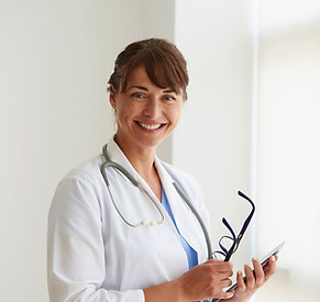Médico feliz