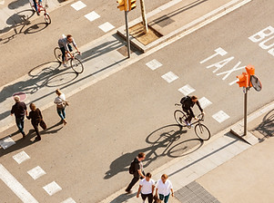 Eine belebte Kreuzung
