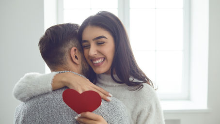 10 Valentines Gifts for her 2022