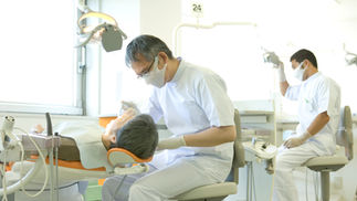 Best Cosmetic Dentists in Manhattan for Luxury Smile Transformations