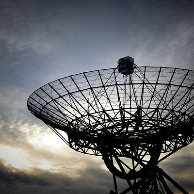 Antena parabólica