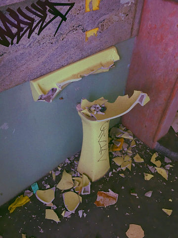 Broken Sink