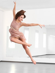 Modern Dance Leap