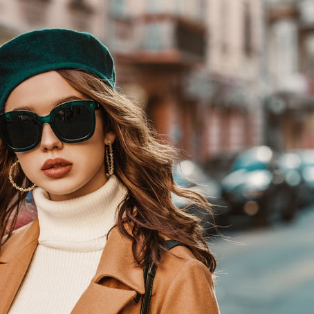 Retro Vacation Prints Make a Move to the City Center