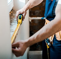 Faz-tudo com fita métrica