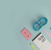 Articles de bureau colorés