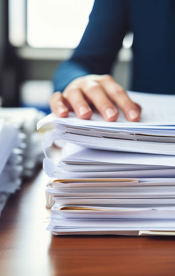 Papeles de oficina apilados