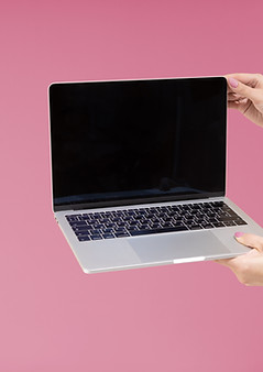 Pembe Dizüstü Bilgisayar
