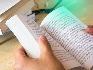 How AI Is Reshaping Editorial Work Without Replacing Editors