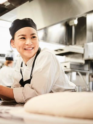 Ztalent: female bakery chef.