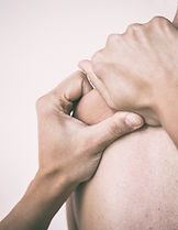 Terapia di massaggio della spalla