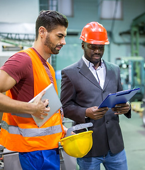 Engenheiros trabalhando