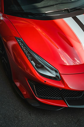 Voiture de sport rouge Gros plan