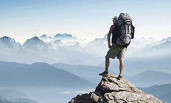 산 위의 하이커