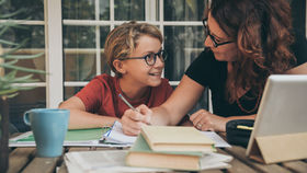 Choosing the Right Curriculum: Navigating Options for Homeschooling Families