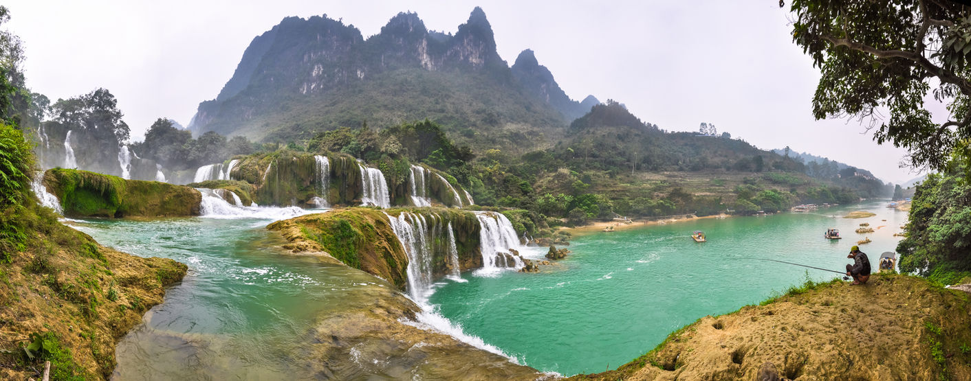 Het panorama van Detian Falls, Vietnam