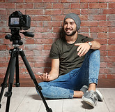 Video Blogger