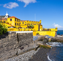 Forte amarelo