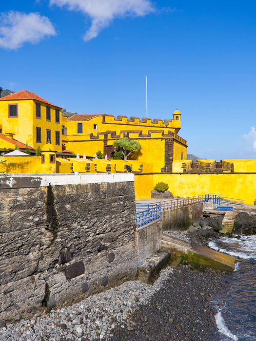 Travel with us to the island of Madeira starting from Italy.