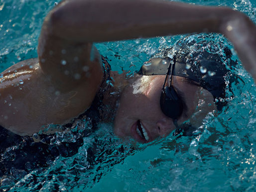 Familienschwimmen für alle: Aktion „Der Goldene Fisch Family“
