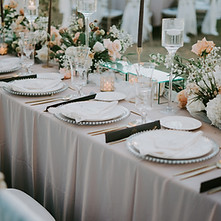 Elegant wedding table decor