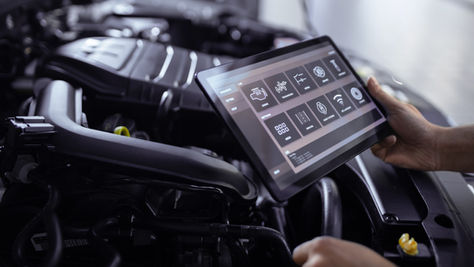 Mechanic using tablet