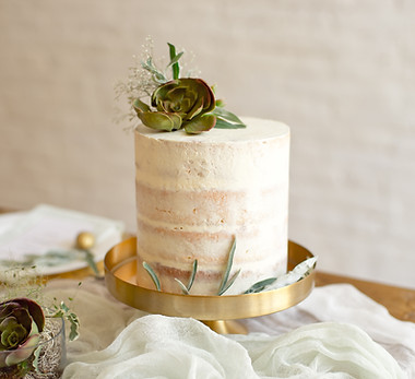 Weiße Hochzeitstorte