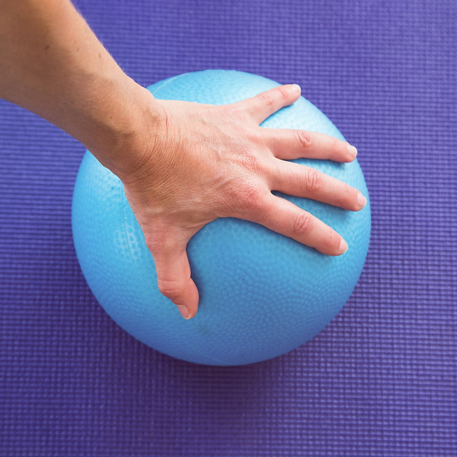 Hand On Fitness Ball