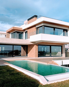 House with a Pool