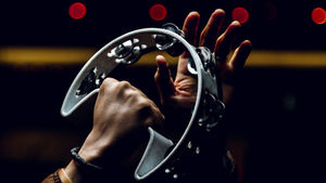 A Kiss from Rose | Praise Break