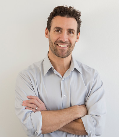 Portret uśmiechniętego mężczyzny