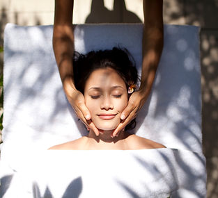 Natural Lift Facial Massage