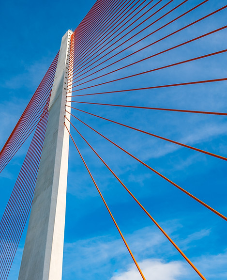 Вантовый мост Бах Данг в Хайфоне, Вьетнам