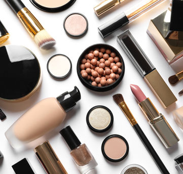 Verschiedene Make-up-Produkte