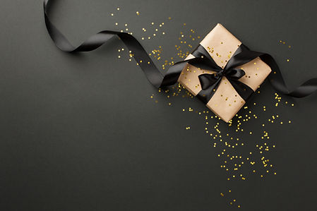 Cadeau avec ruban noir