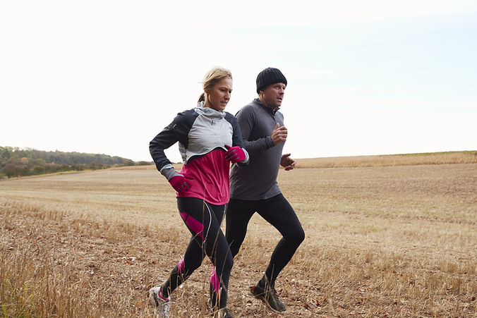 Couple en cours d'exécution