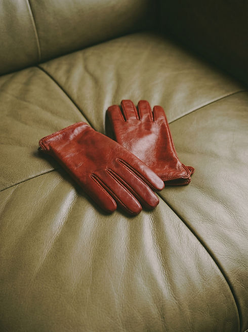 Luvas de couro vermelho