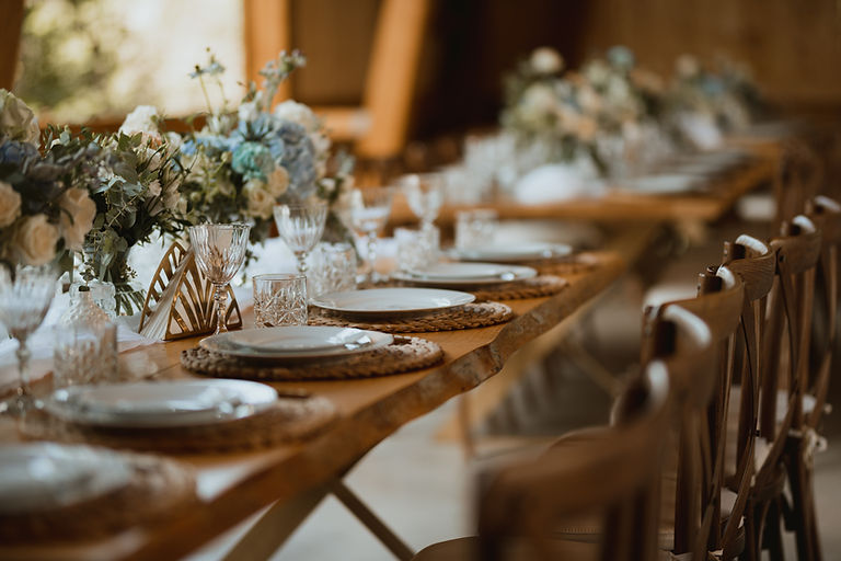 Table à manger décorée