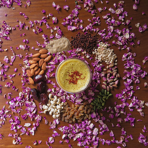 Golden Milk Arrangement