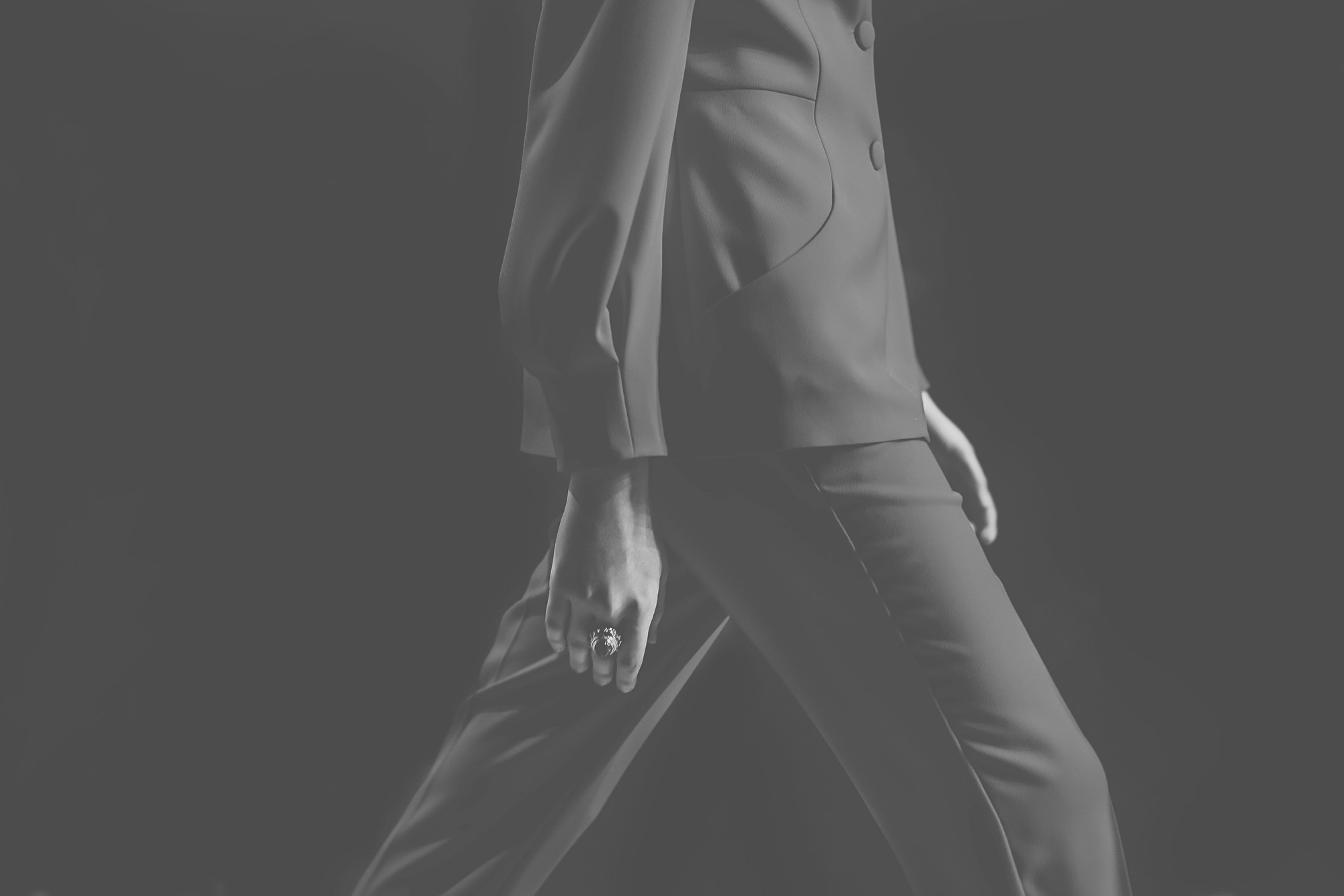 Elegant Men's Tailored Suit