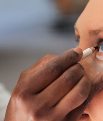 Eye makeup