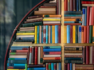 Bücherregal