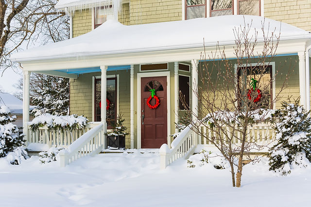 4 Best Winter Roofing Materials for Your Calgary Home