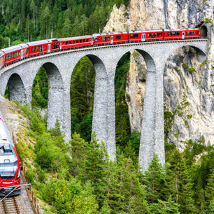 5. Jaw-Dropping Luxury Trains From Around the Globe