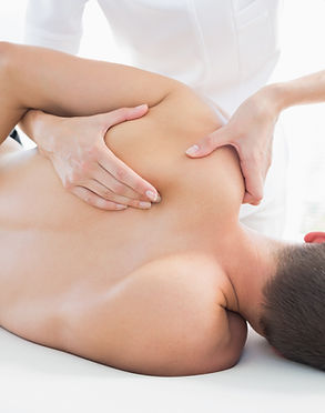 Masáž horní části zad