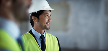 Ingeniero en la obra