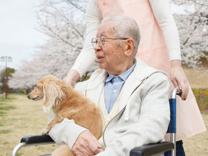 介護肌着の選び方とケア方法：快適な日常生活のためのポイント