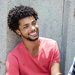 Dois amigos conversando